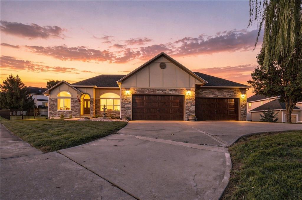 417 SE Hackamore Court — photo