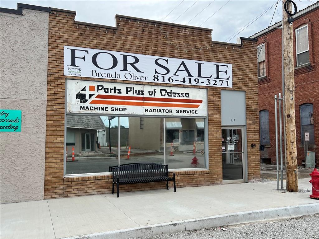 211 W Mason Street — photo