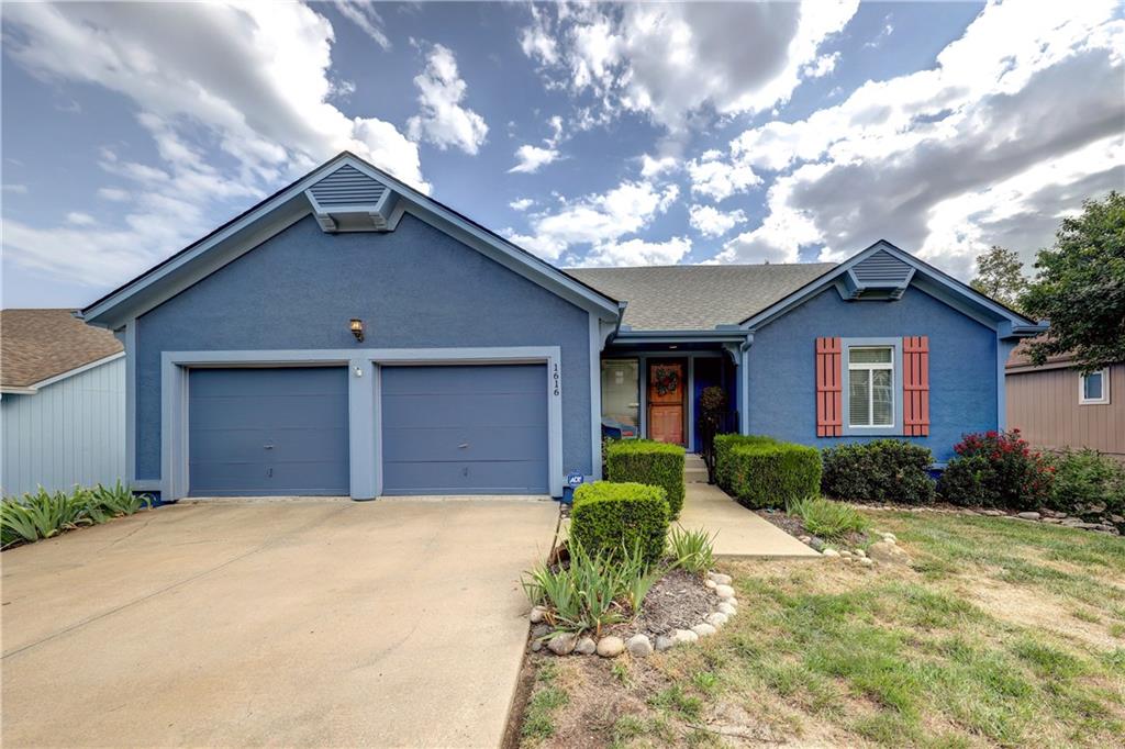 1616 N Hunter Drive — photo
