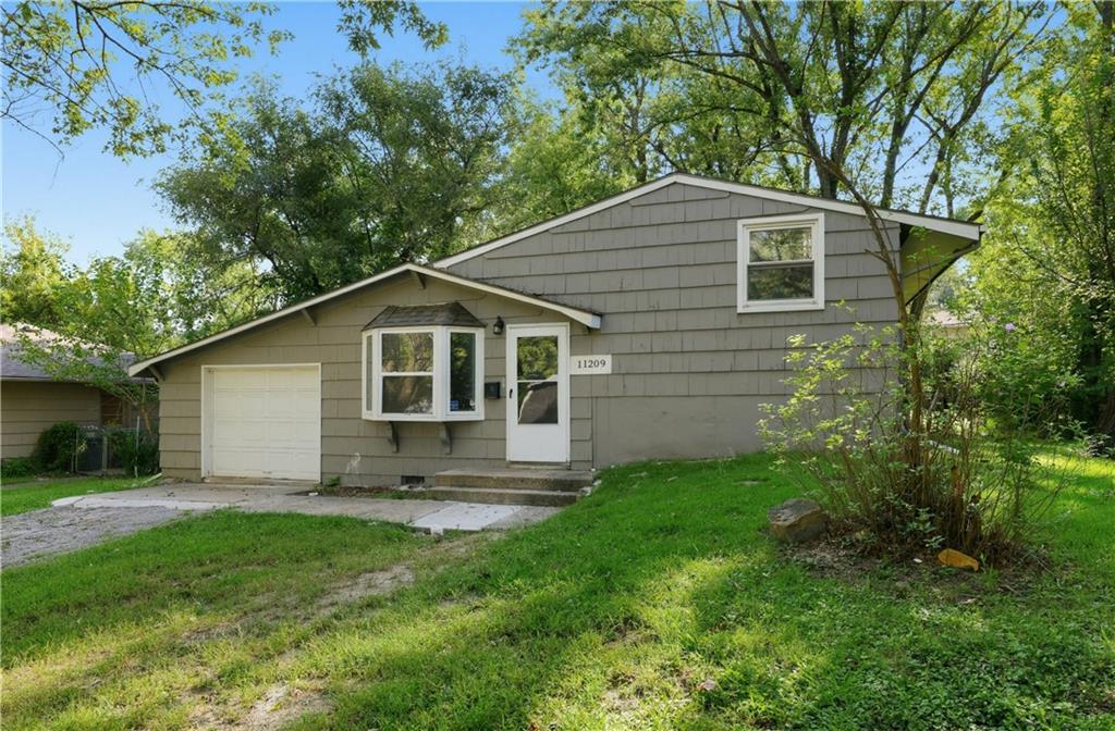 11209 Marsh Avenue — photo