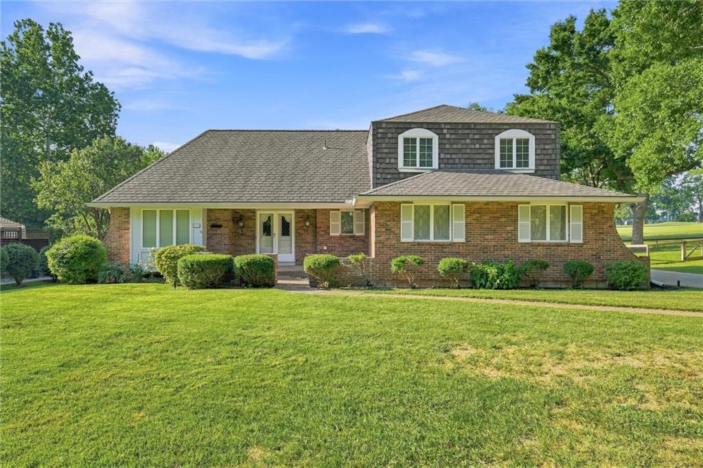508 NW Golfview Drive — photo