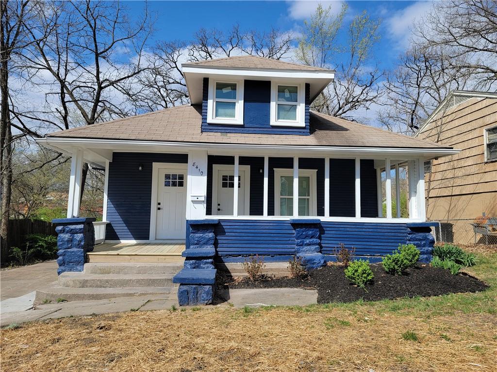 8410 Olive Street — photo