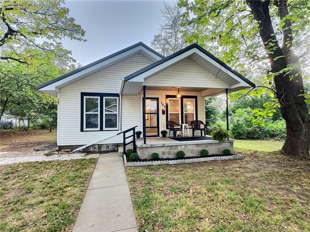 705 N Clay Street — photo