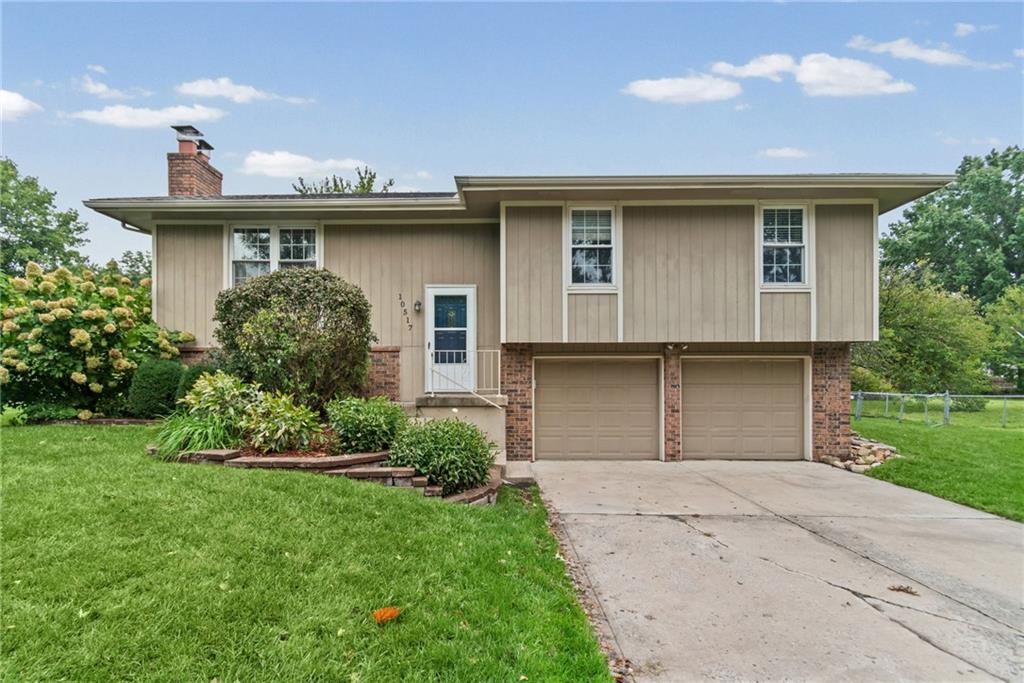 10517 N McGee Street — photo