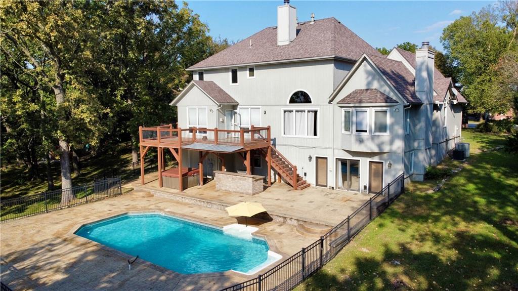 1515 Sugarland Parkway — photo