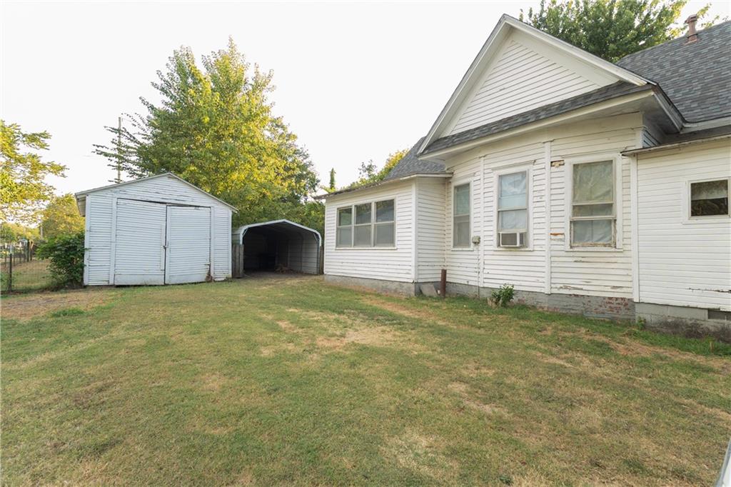 1027 E 6th Street, Cherryvale, KS 67335 — photo 3