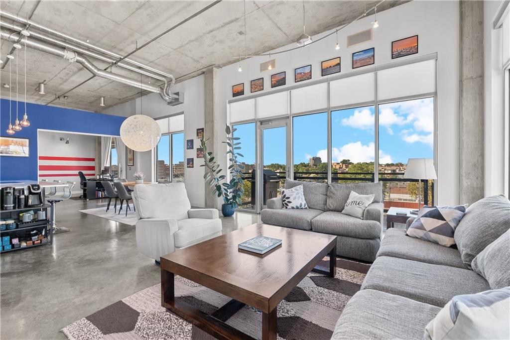 4141 Pennsylvania Avenue Unit 507 — photo