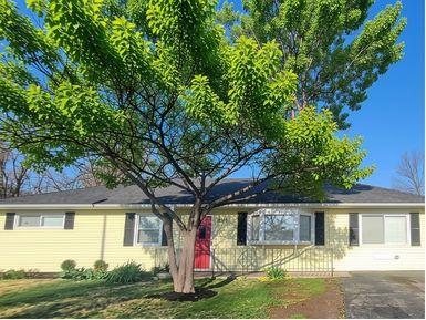 11316 Lewis Avenue — photo