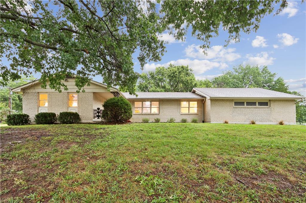 2 Maple Circle — photo