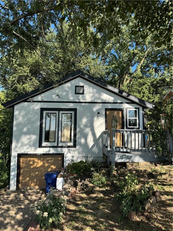 105 City Park Drive — photo