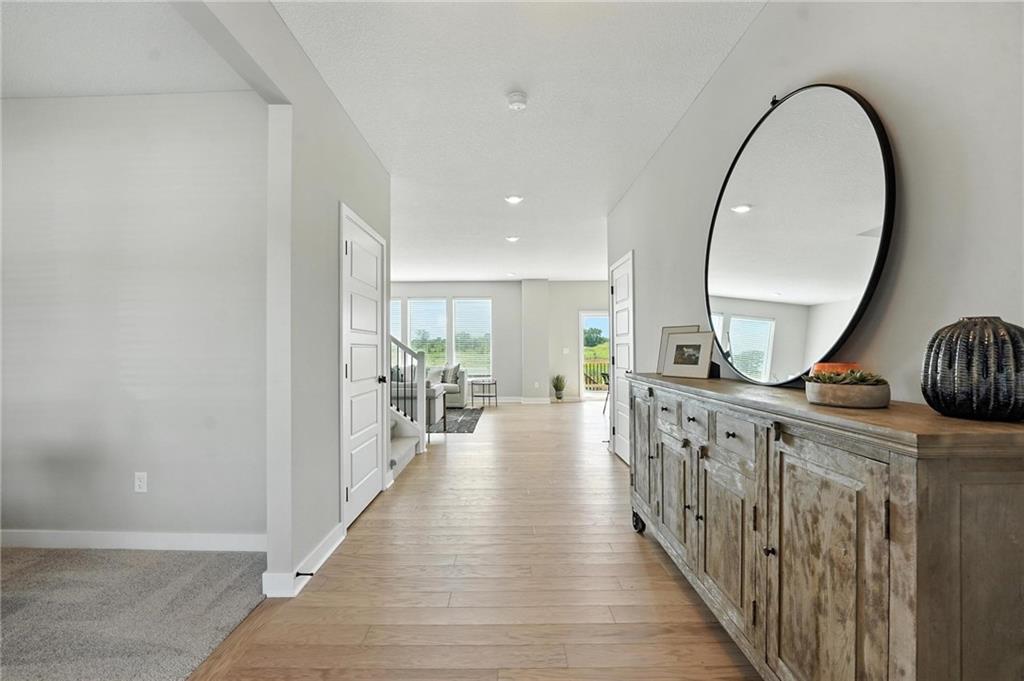 354 SW Amara Drive — photo