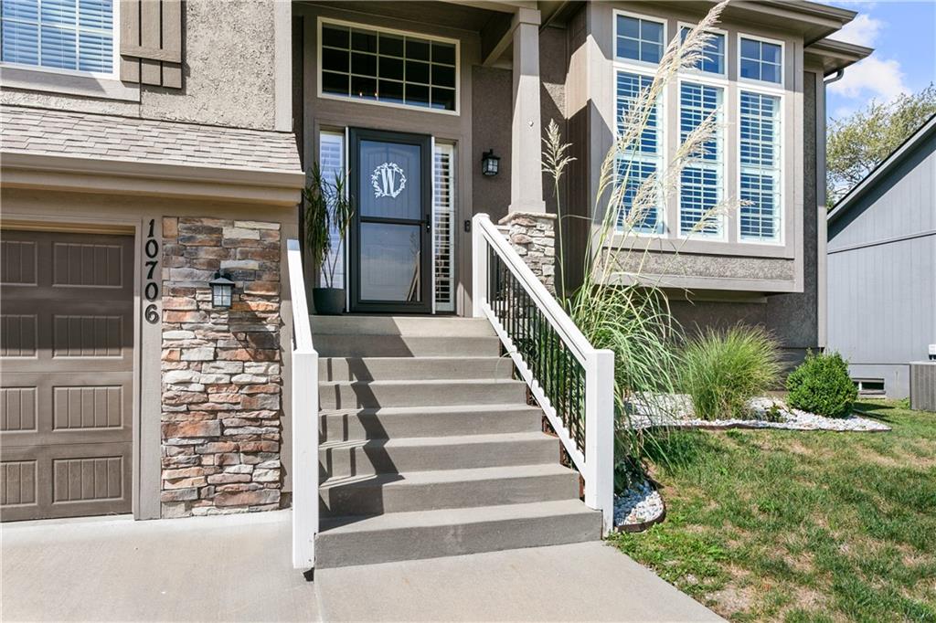 10706 N Tracy Avenue — photo