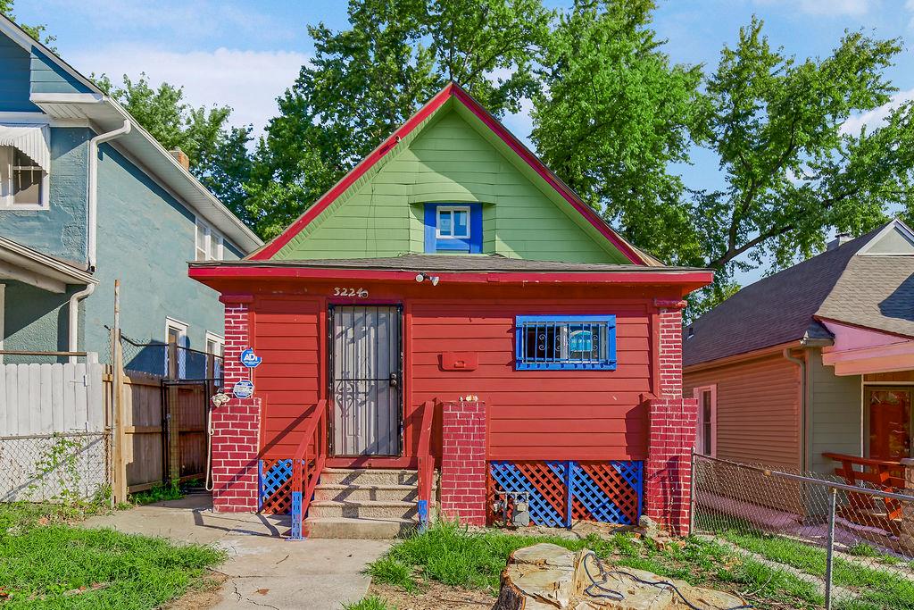 3224 E 6th Street — photo