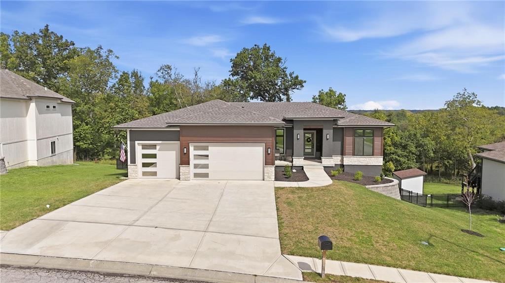 202 E Maple Street, Lone Jack, MO 64070 — photo 3