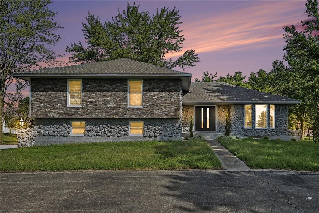 12223 Hills Road — photo