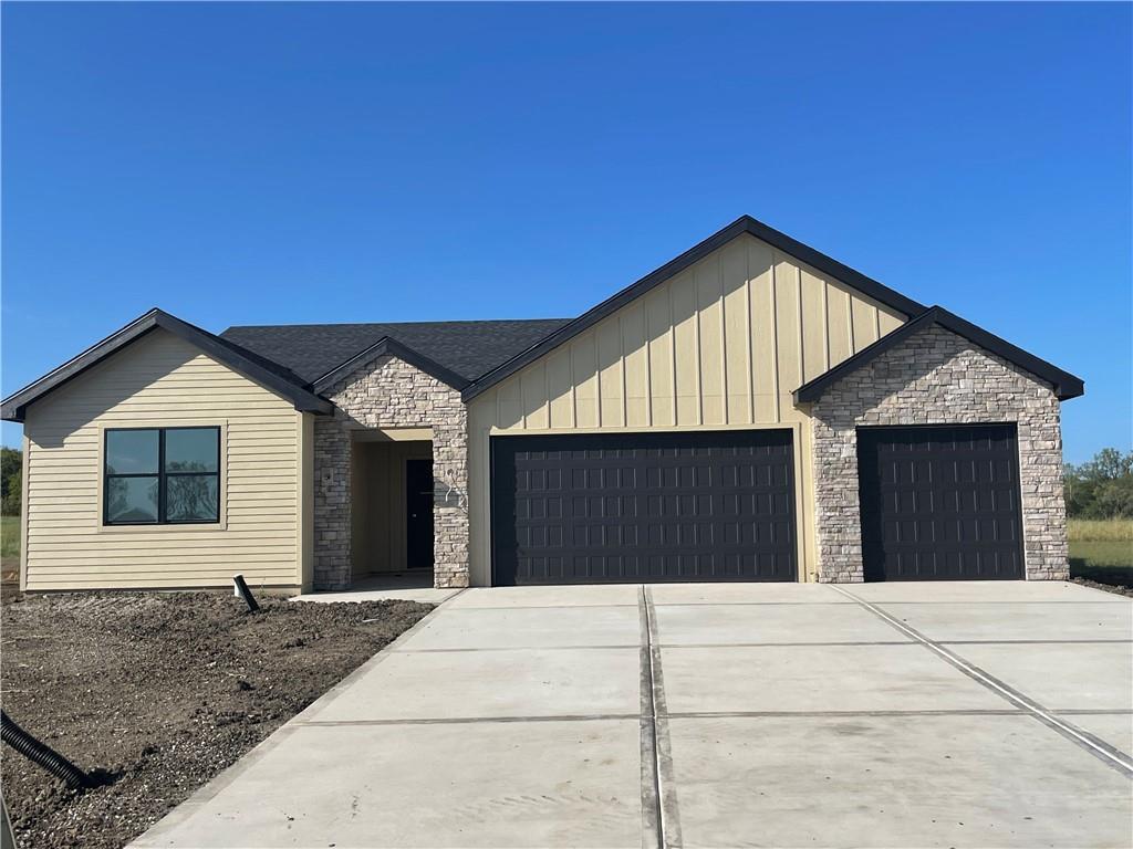 1102 Bluestem Circle — photo