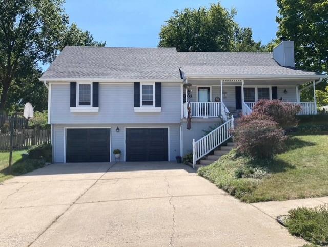 502 NE Fox Trail Drive — photo