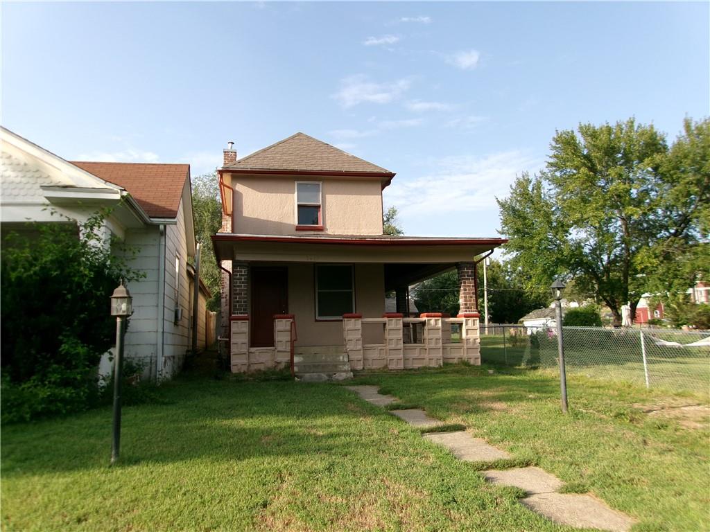 1417 Commercial Street — photo