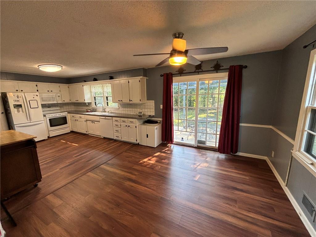 8823 E 57th Street E, Raytown, MO 64133 — photo 2