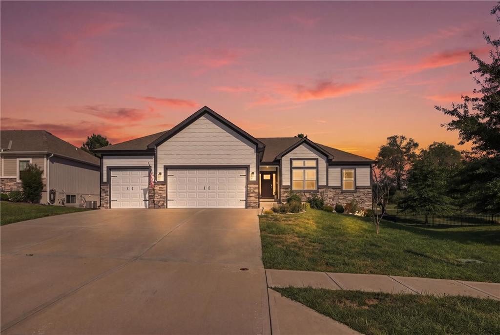 2209 Greenfield Court — photo