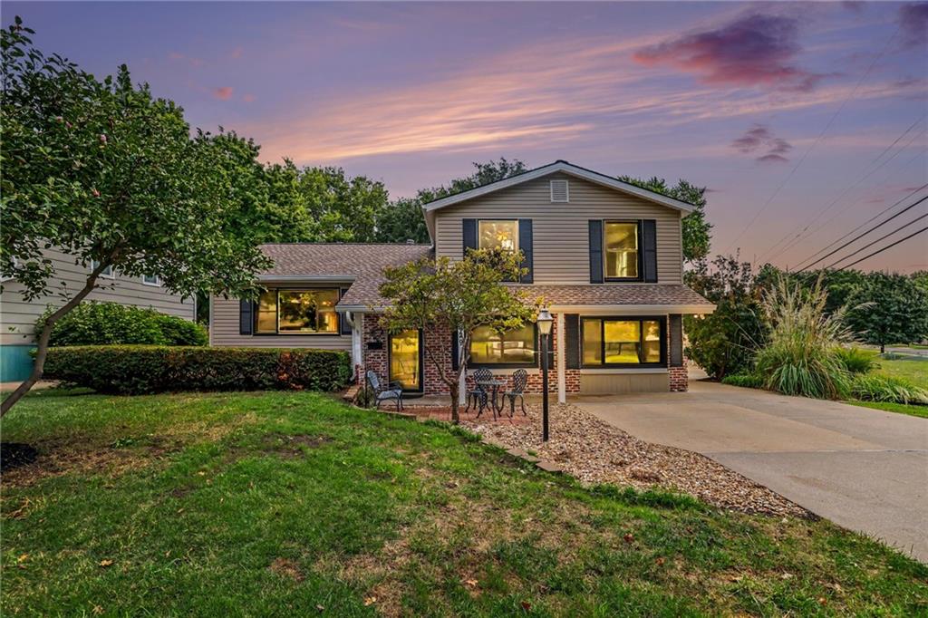 9029 Grandview Drive — photo