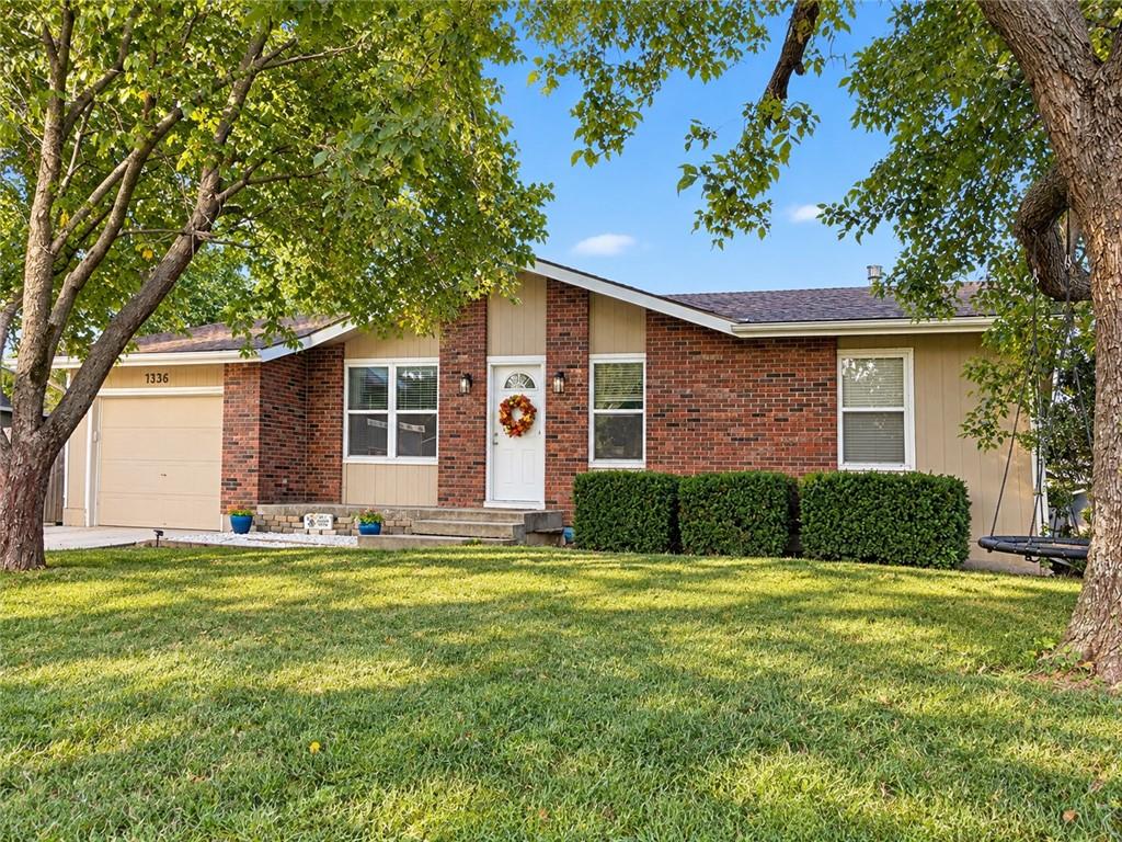 1336 Tall Grass Drive — photo