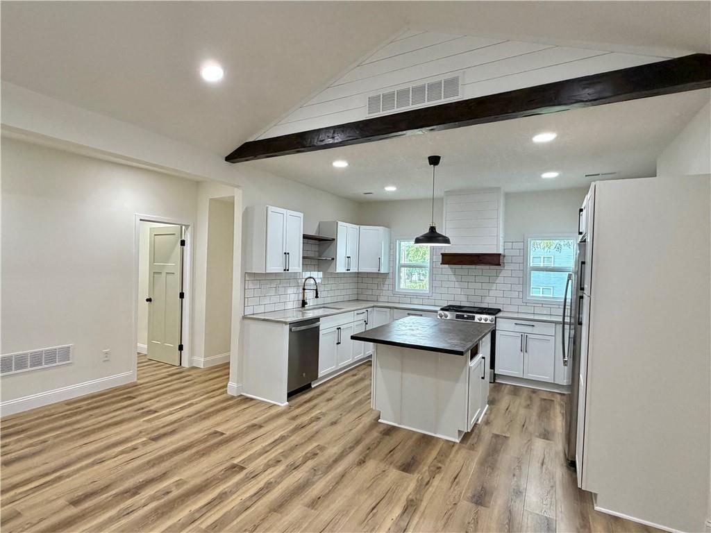 401 Franklin Street — photo