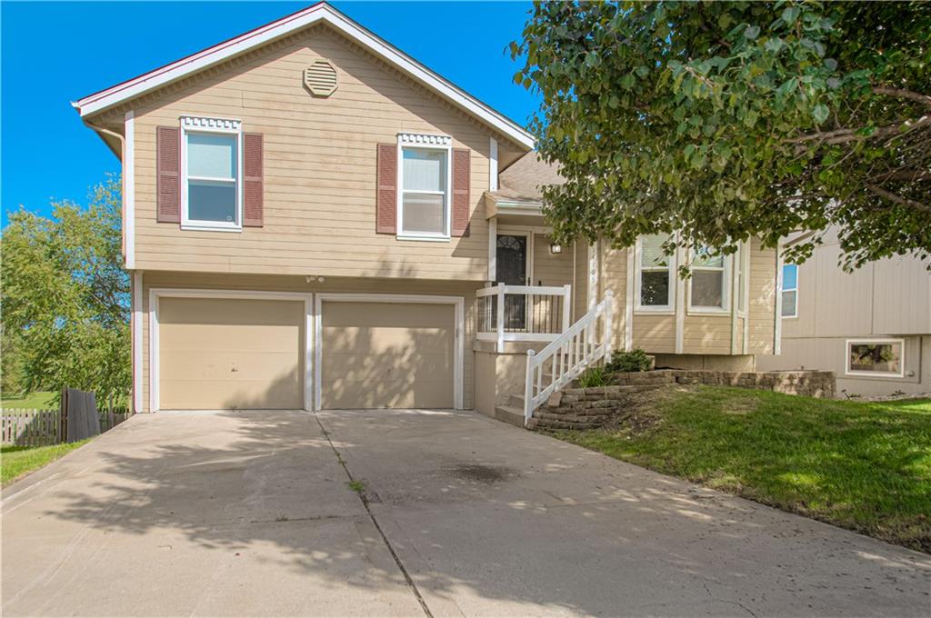 14105 Lora Street — photo