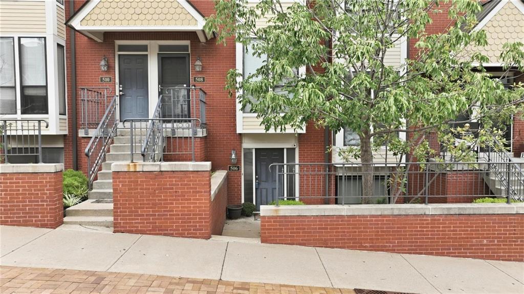 506 W 10th Street — photo