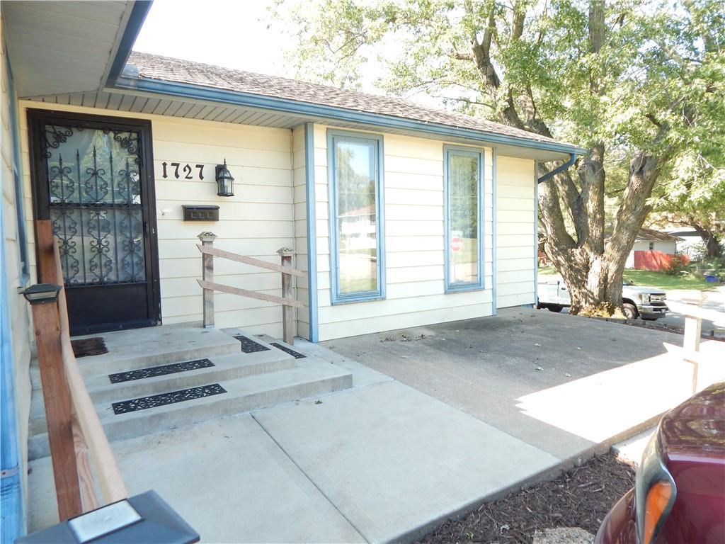1727 Dakota Street — photo
