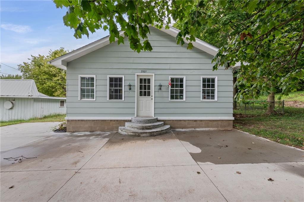 3901 S 22nd Street — photo