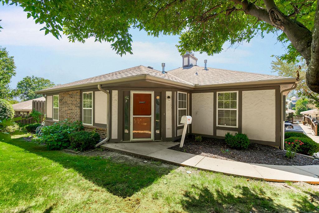 304 E Hansen Court — photo