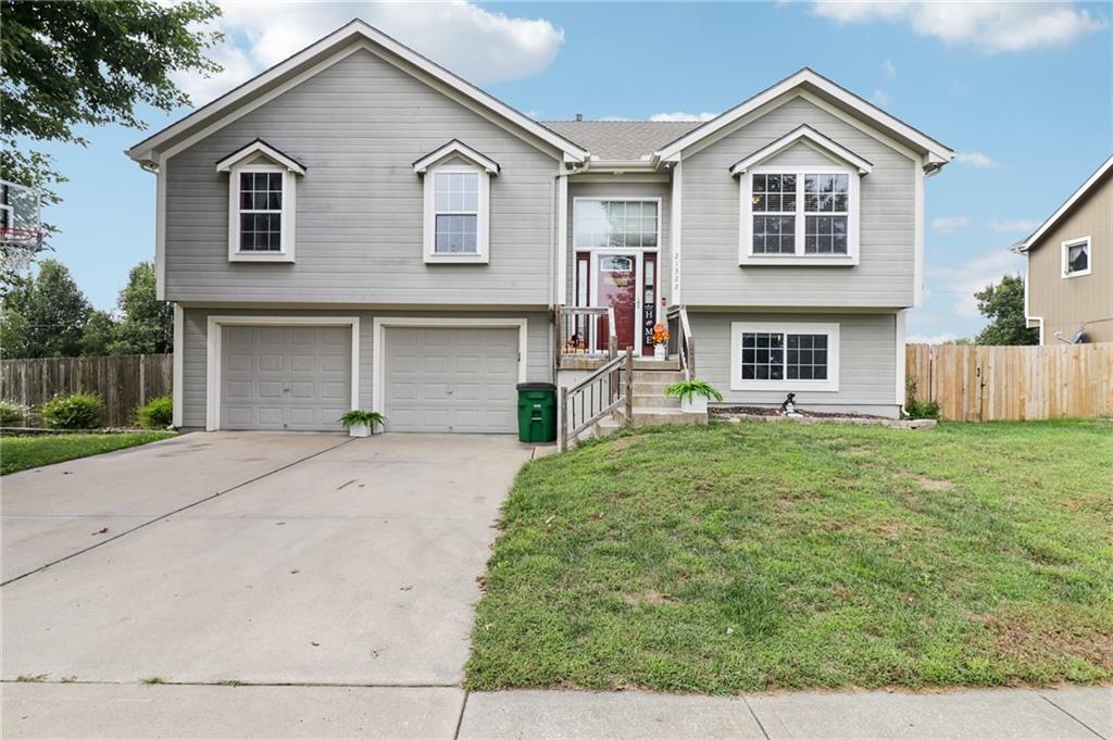 21322 Pin Oak Lane — photo