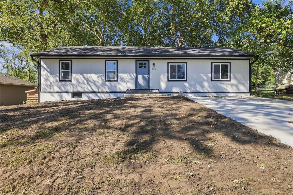 313 Clearview Drive — photo