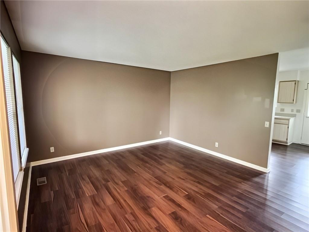 301 E 17th Street, Kearney, MO 64060 — photo 3