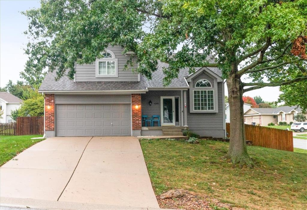4301 NW Cortland Drive — photo