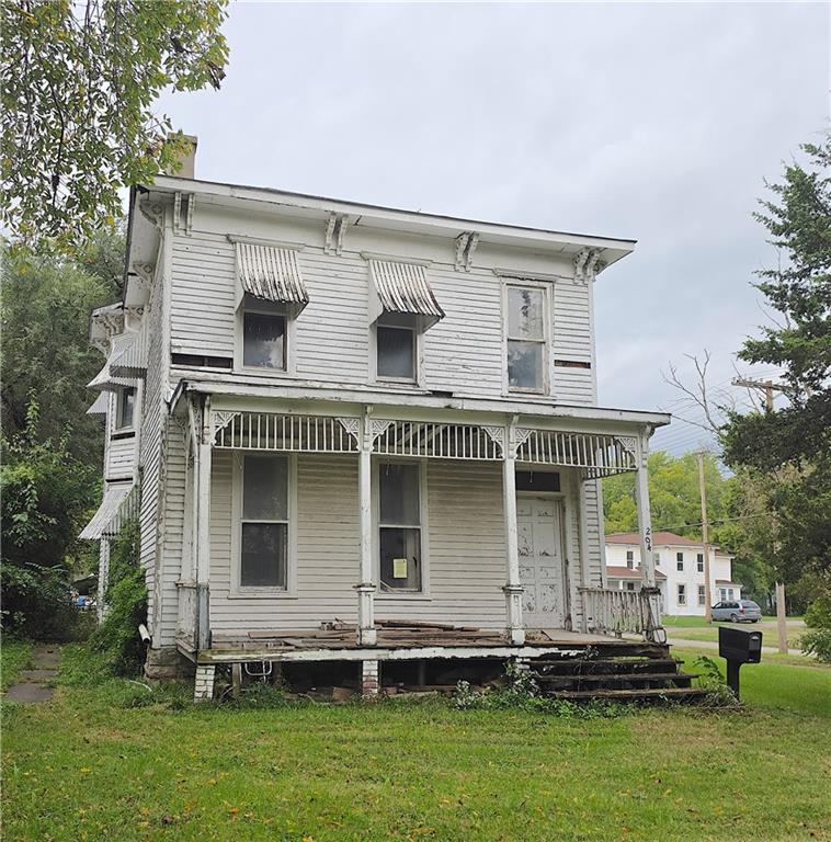 204 S Elm Street — photo