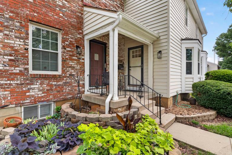 6811 N Askew Circle — photo