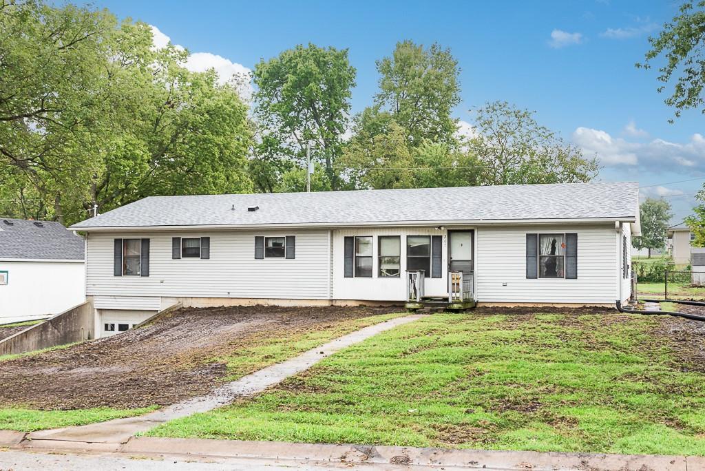 207 W Lucy Street — photo