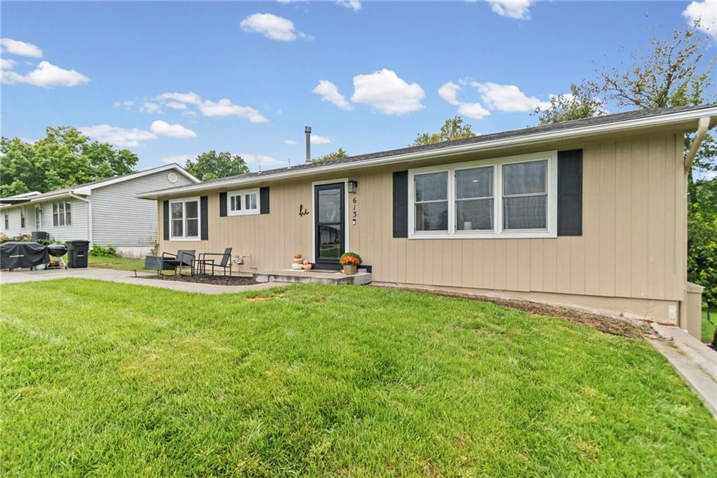 613 E Ford Street, Cameron, MO 64429 — photo 2