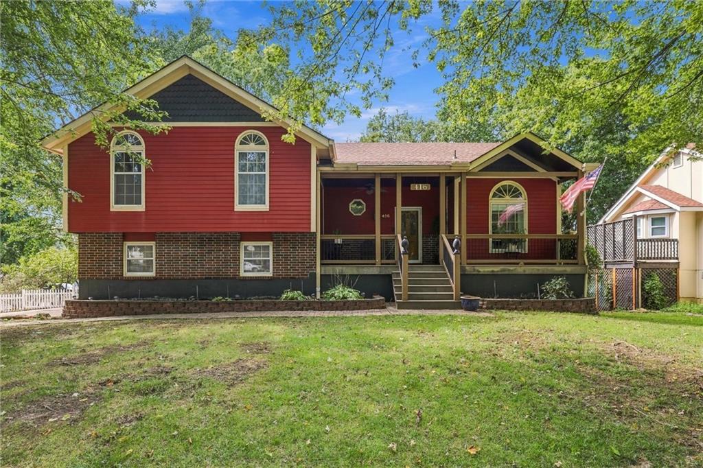 416 SE Brownfield Drive — photo