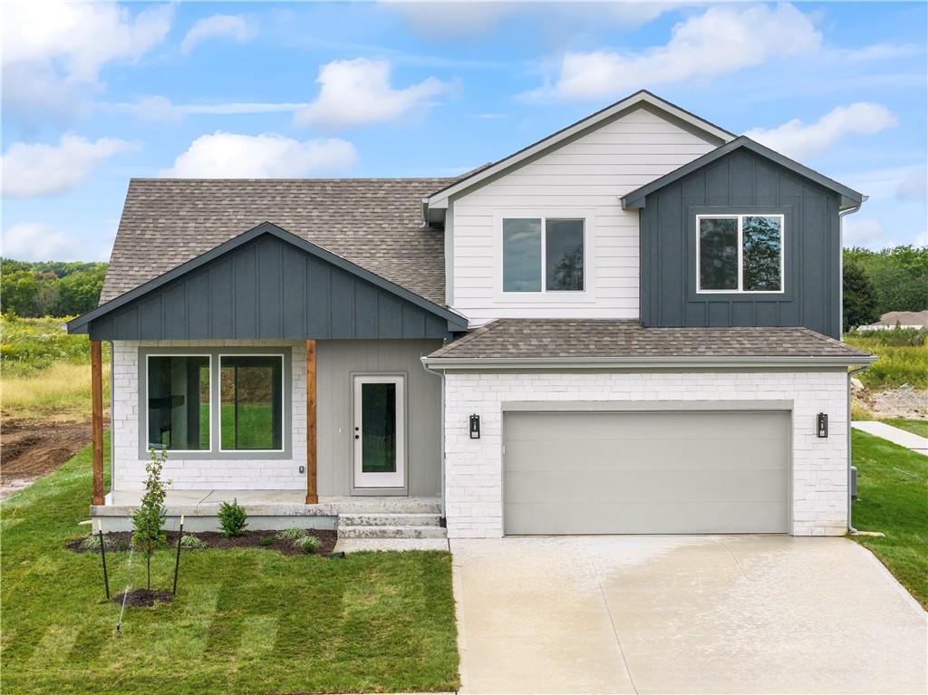 2200 SE Oak Ridge Drive — photo