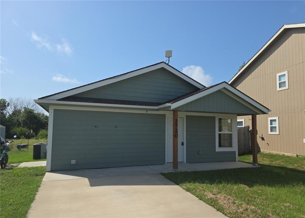 1720 Elderberry Lane — photo