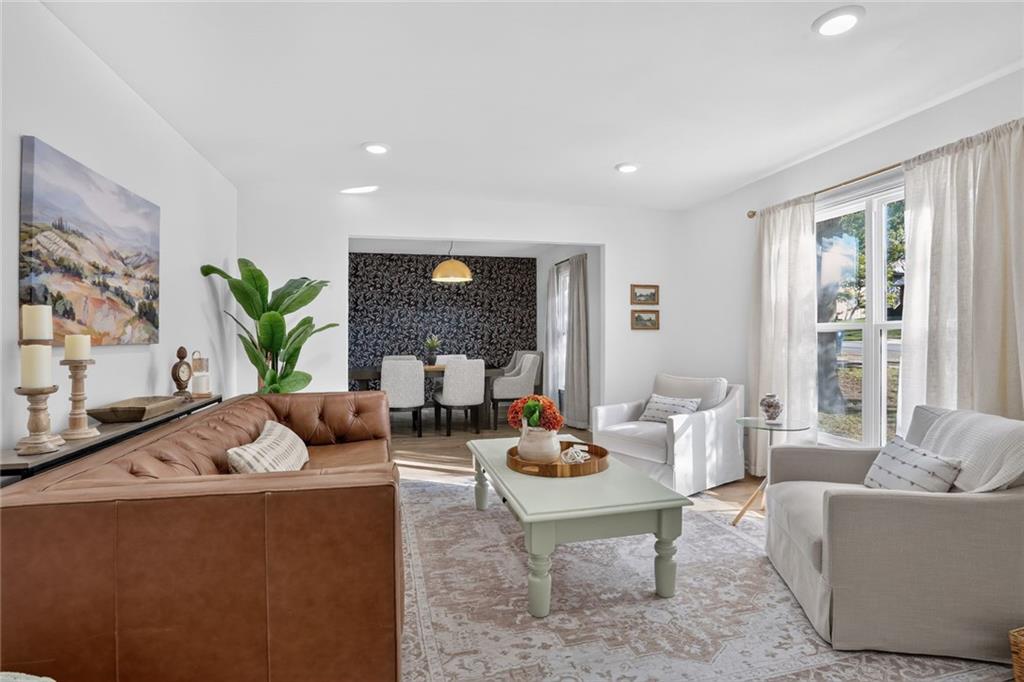 6904 Dawn Lane — photo