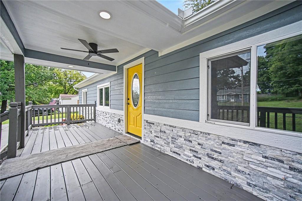 807 E Gudgell Avenue, Independence, MO 64055 — photo 2