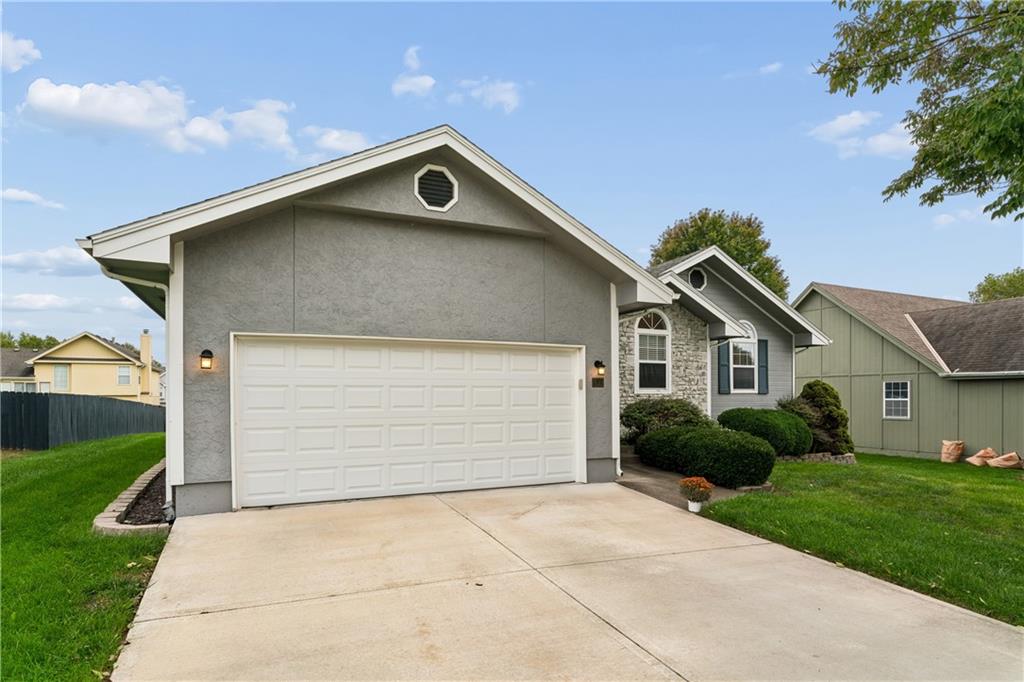 809 NE Aaron Drive, Lee's Summit, MO 64086 — photo 3