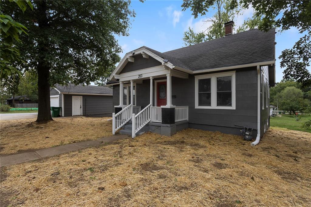 203 E 2nd Street, Freeman, MO 64746 — photo 2