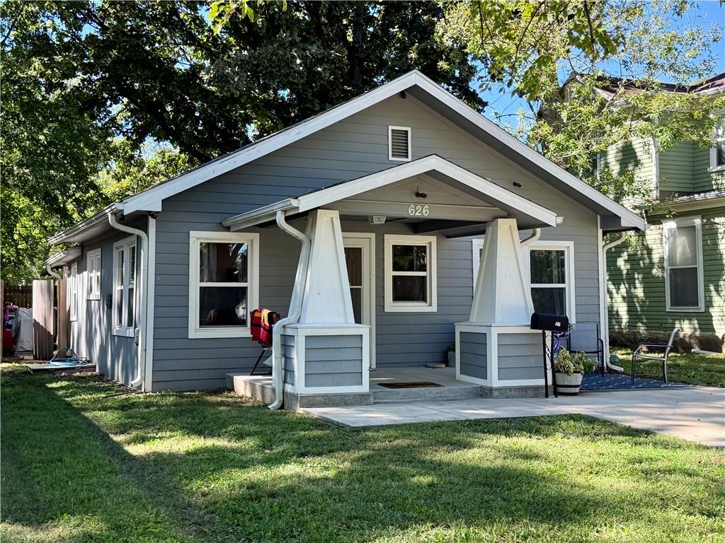 626 S Locust Street — photo
