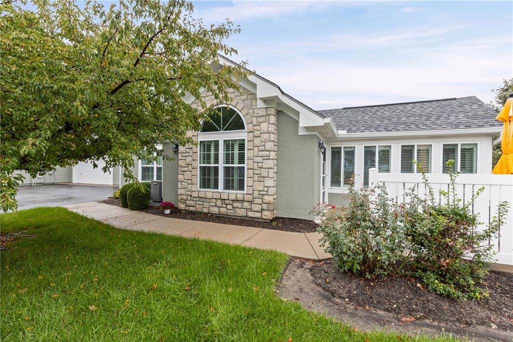 7110 Hedge Lane Terrace — photo