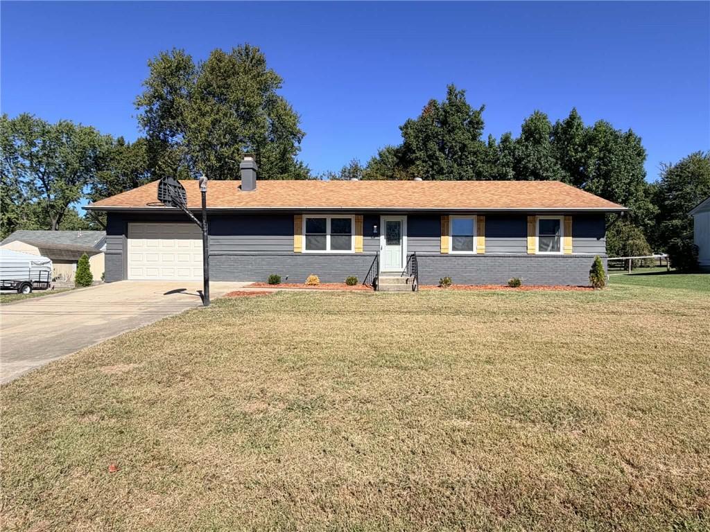 205 W Magnolia Avenue — photo